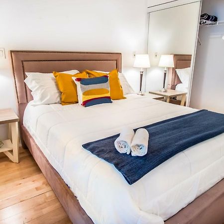 Micasa Suites - Stylish Condo In Maple Leaf Square تورونتو المظهر الخارجي الصورة