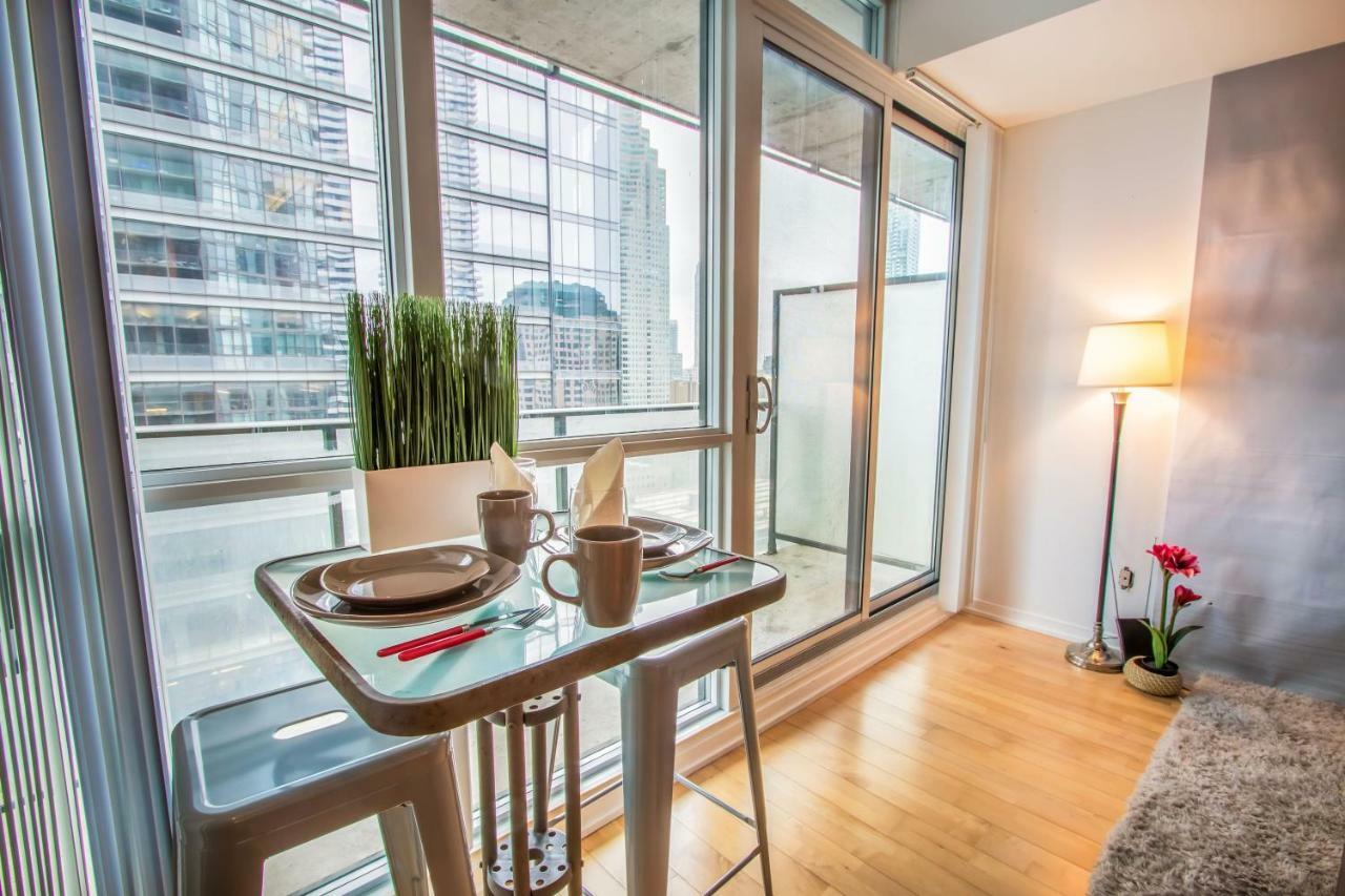 Micasa Suites - Stylish Condo In Maple Leaf Square تورونتو المظهر الخارجي الصورة