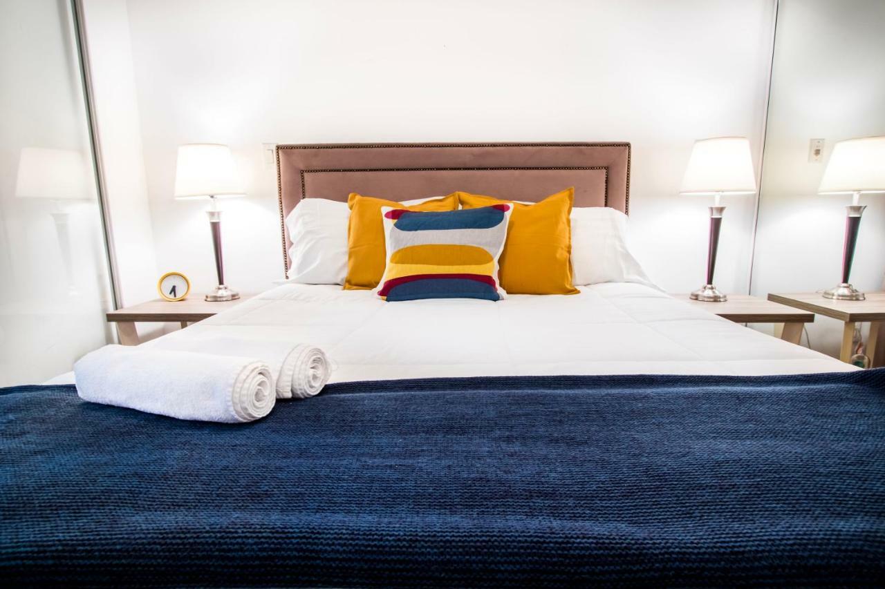 Micasa Suites - Stylish Condo In Maple Leaf Square تورونتو المظهر الخارجي الصورة